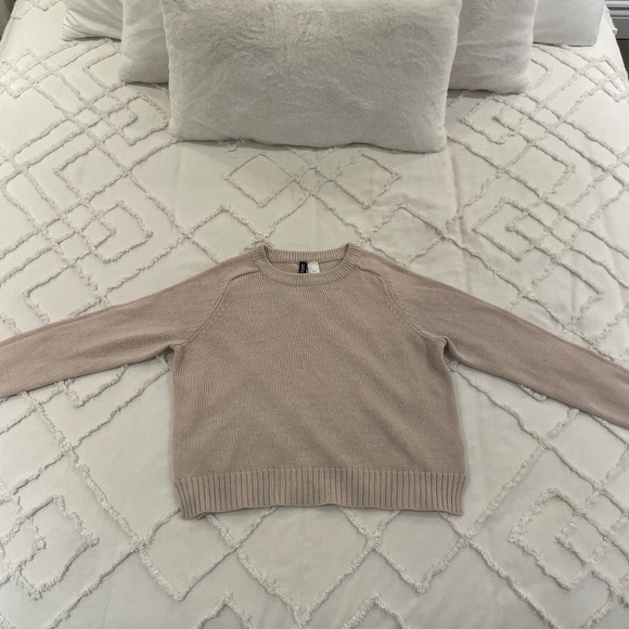 Pink Knit Sweater - Picture 1 of 3